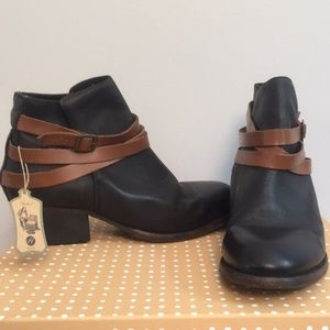Madewell H by Hudson Wrap Ankle Boots